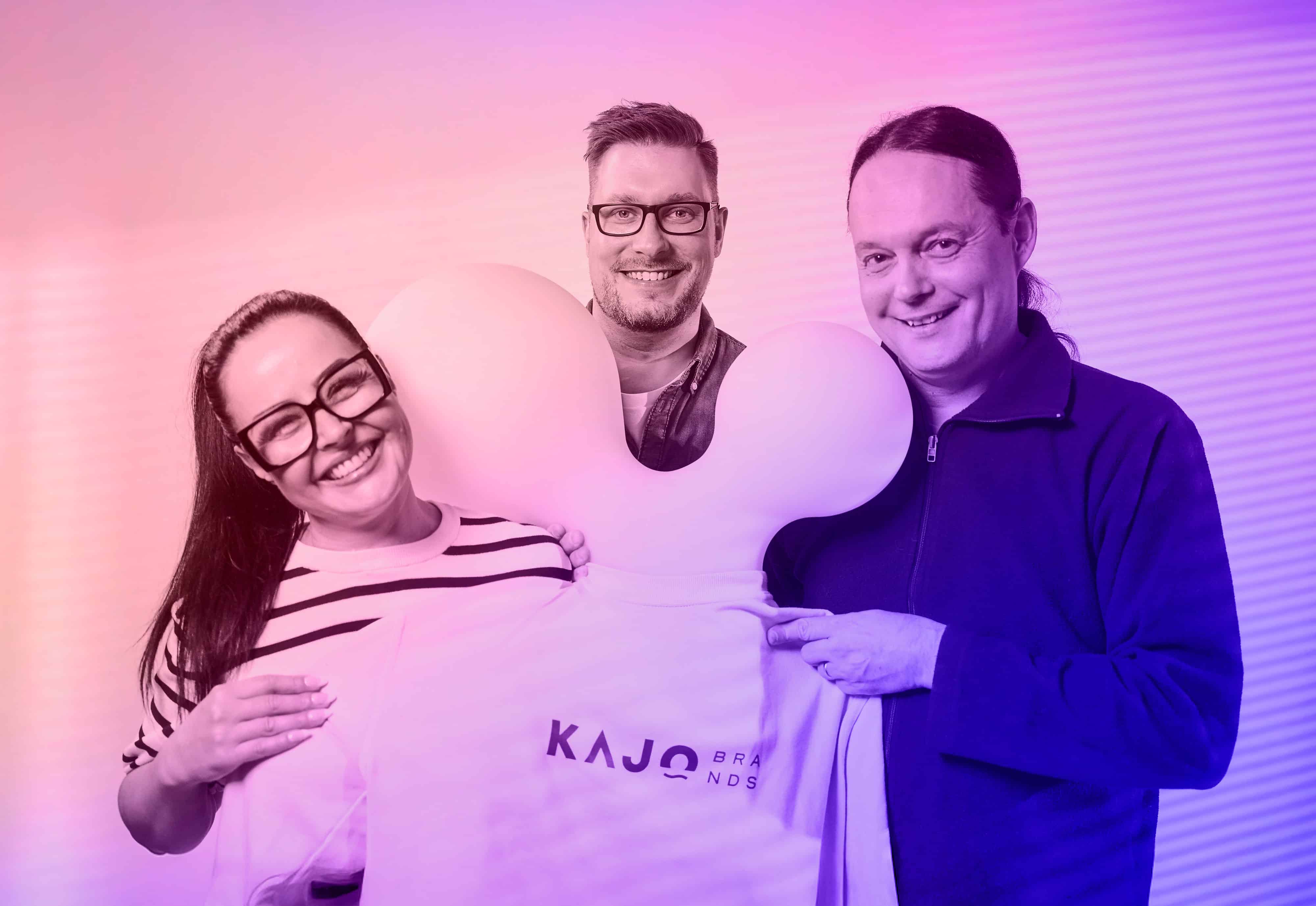 Anne, Tero ja Janne, Kajo Brands.